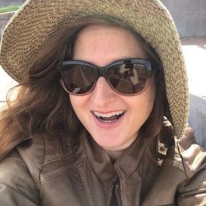 Meet your Posher, Vanessa